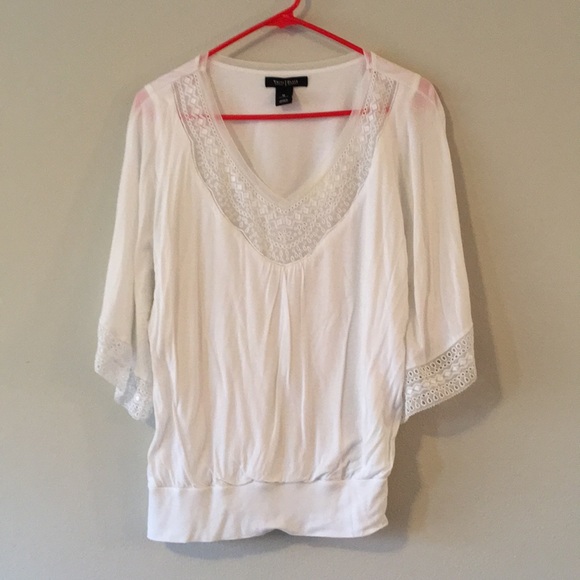 White House Black Market Tops - WHITE HOUSE BLACK MARKET FLORAL EYELET LACE TOP